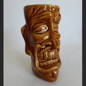 NEW 2000 HEADHUNTER POLYNESIAN TIKI FARM BROWN CERAMIC TIKI MUG